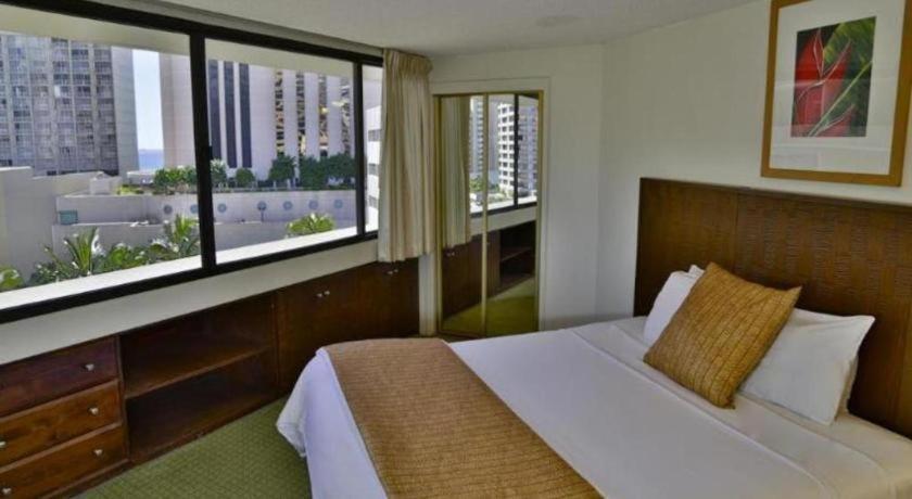 Marina Tower Waikiki